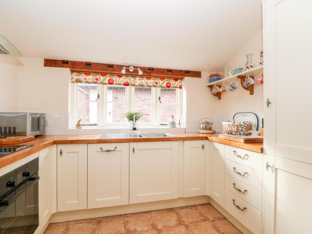 Chapel Cottage Tarporley Bagian luar foto